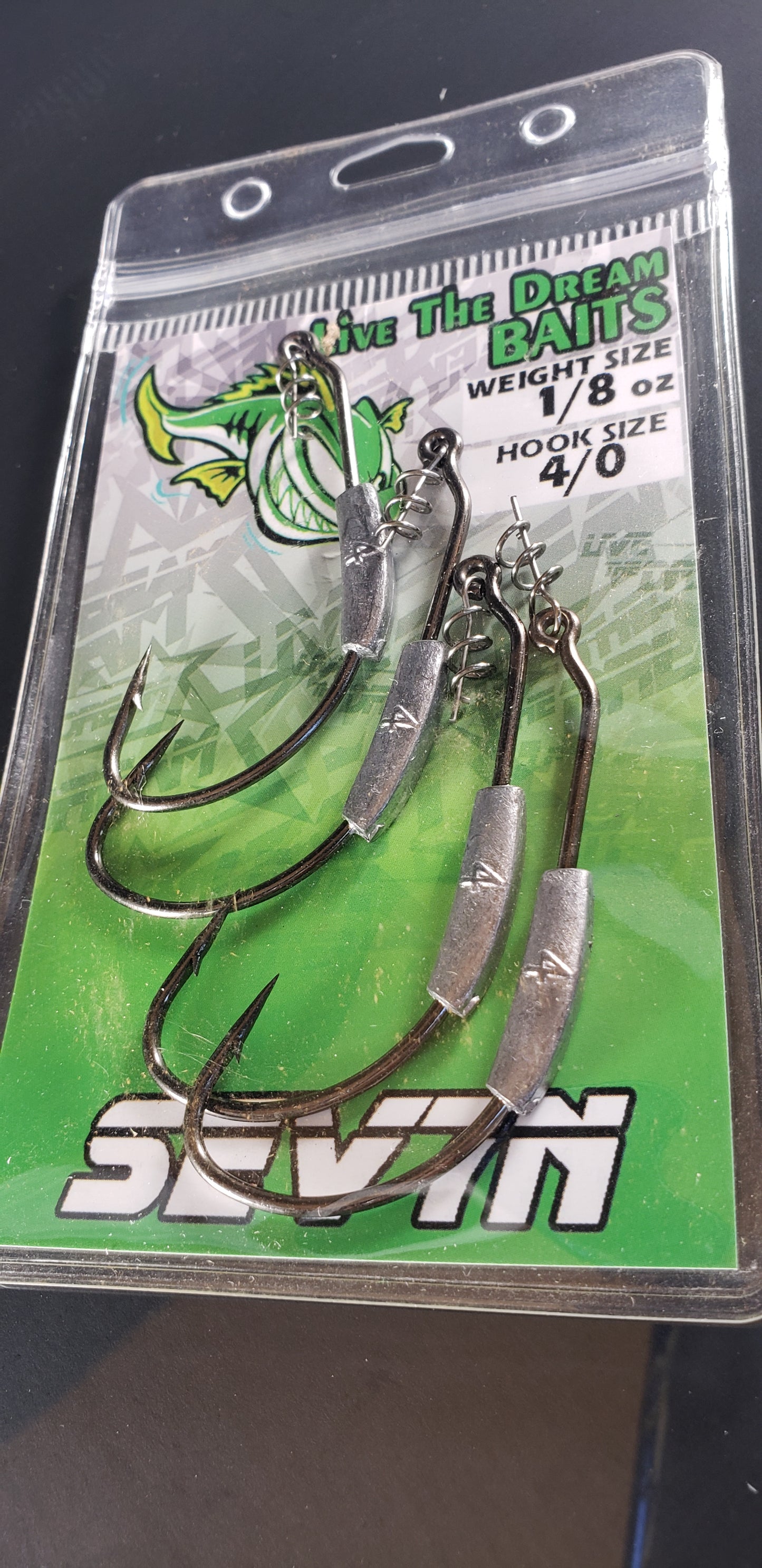 LTD WEEDLESS WEIGHTED HOOKS 4 pk